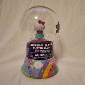 NEW Hello Kitty Bubble Bath Glitter Globe 8oz
